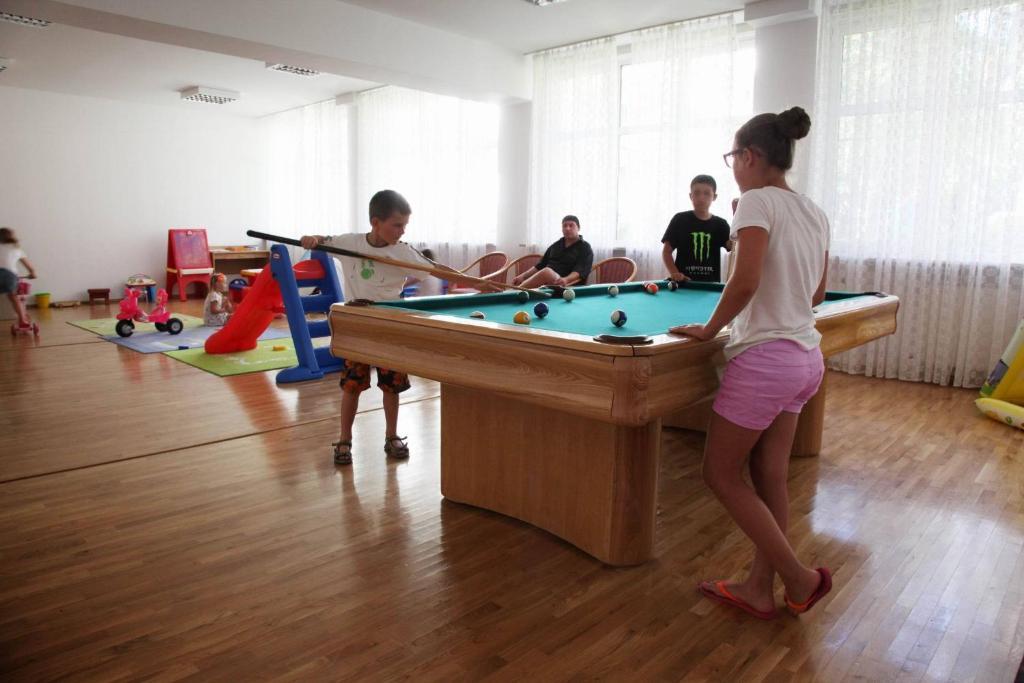 Osrodek Wypoczynkowo-Szkoleniowy Perkoz Villa Krynica Morska Exteriör bild